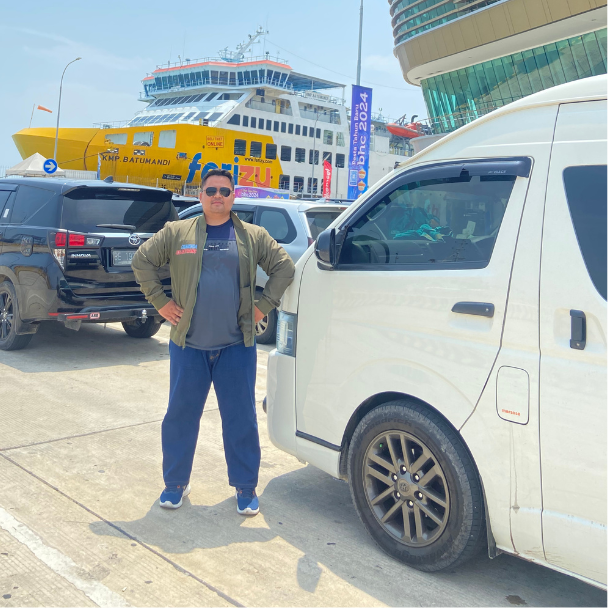 Sewa HIACE Magelang