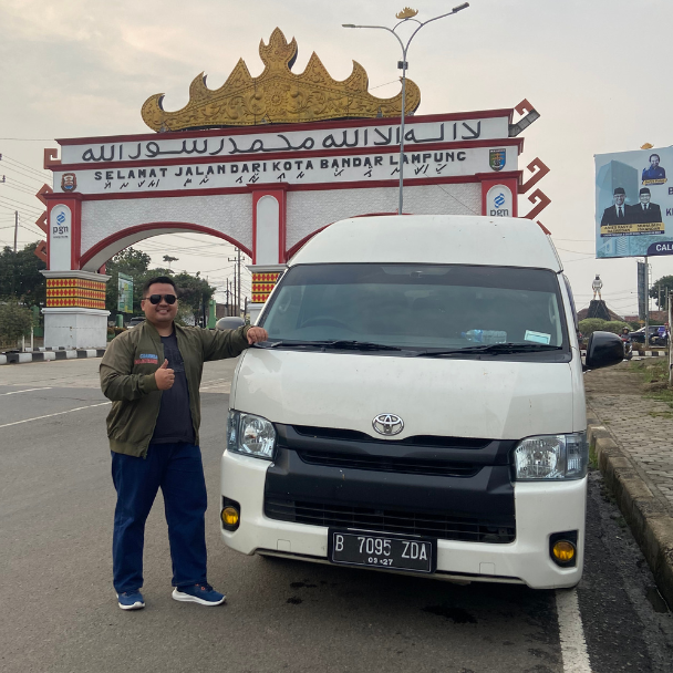 Sewa HIACE Magelang