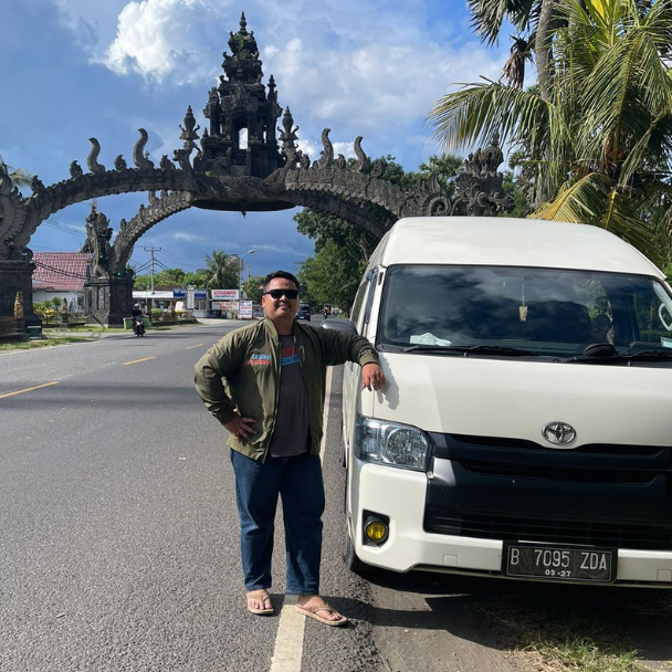 Sewa HIACE Magelang